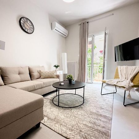 Metro Chic Haven: Modernized Urban Studio Near The Tram Aten Exteriör bild