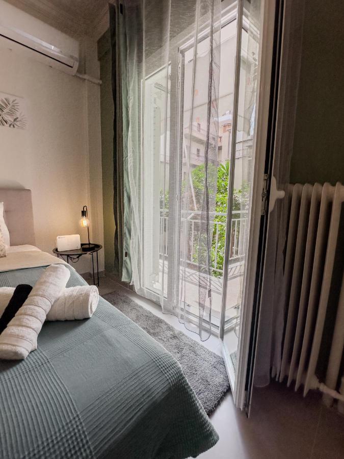 Metro Chic Haven: Modernized Urban Studio Near The Tram Aten Exteriör bild