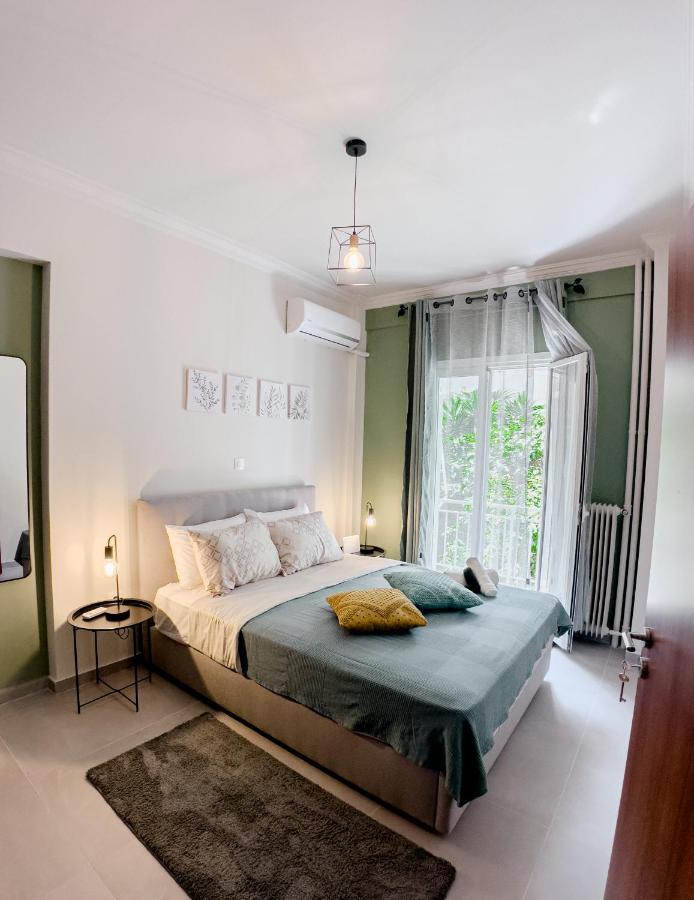 Metro Chic Haven: Modernized Urban Studio Near The Tram Aten Exteriör bild